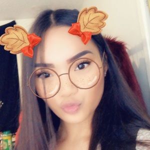 Meet your Posher, Daphne